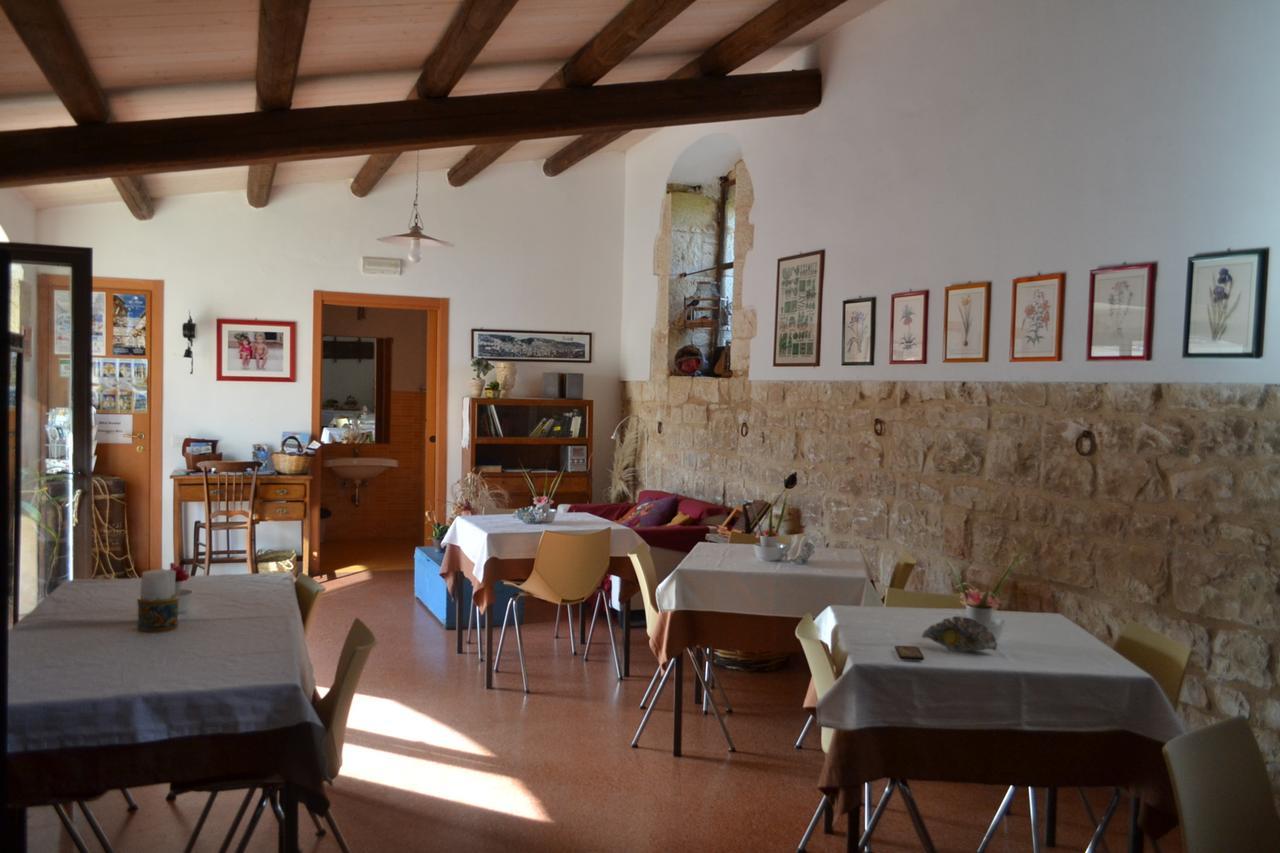Dimore Del Valentino Sampieri Buitenkant foto